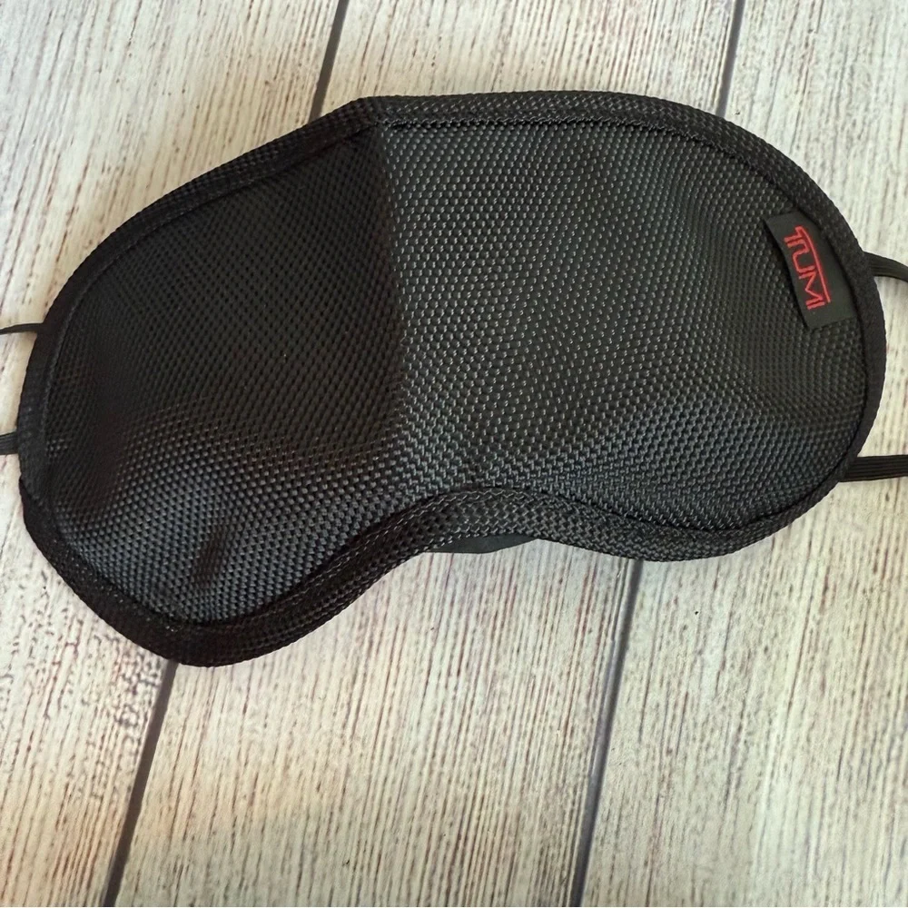 TUMI Black Travel Bag And Mask NWOT